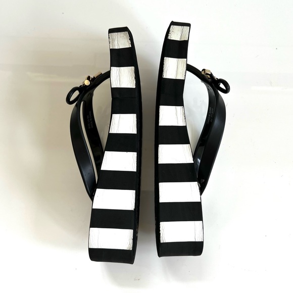 kate spade ♠️ sz 8 Rhett Wedge slides Sandals flip flops black and white - Picture 10 of 15